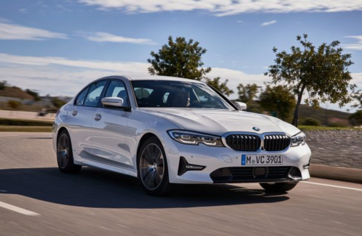 BMW 320i branco